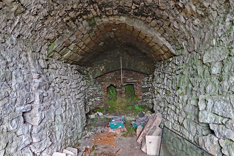 Yokecliffe limekiln